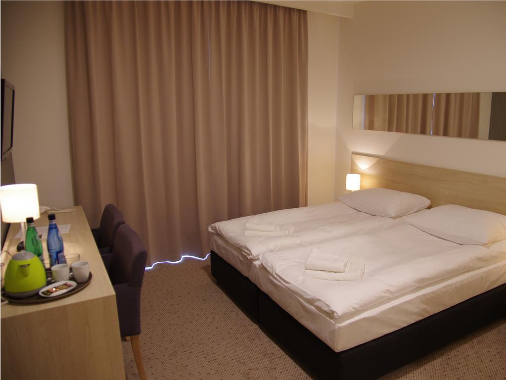 Hotel Uniejow Kamer foto