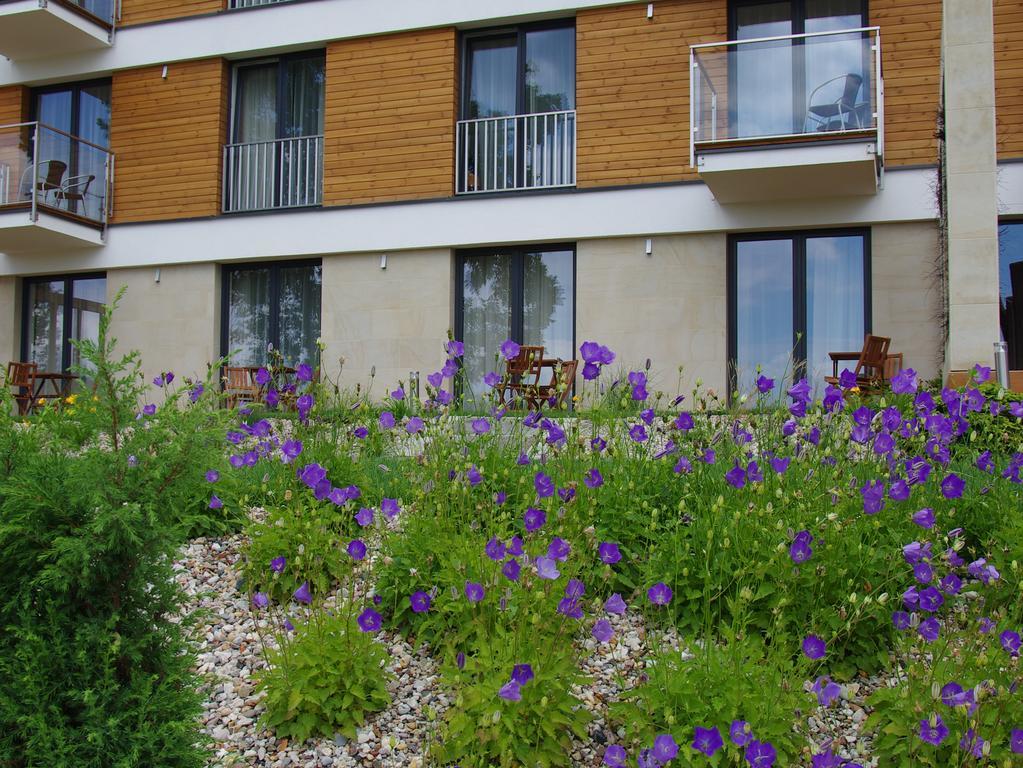 Hotel Uniejow Buitenkant foto